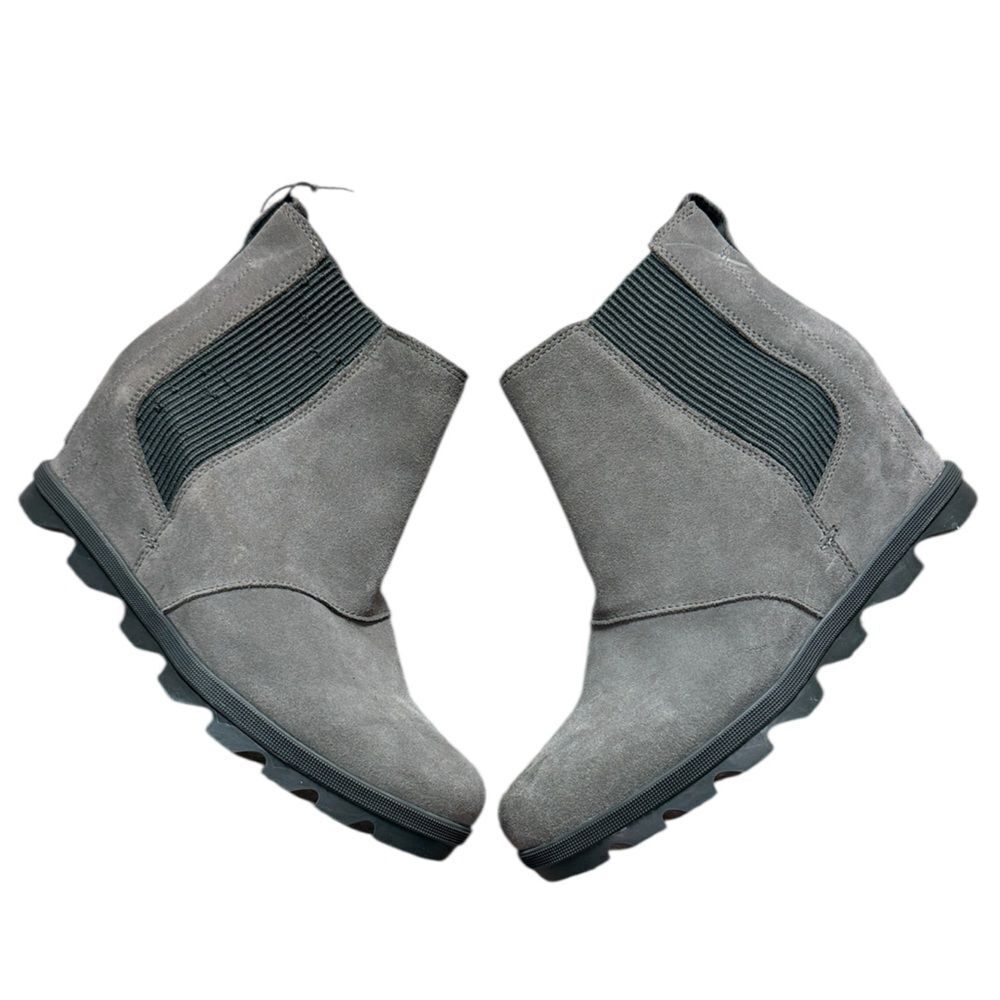 Sorel Gray Suede Wedge Boots